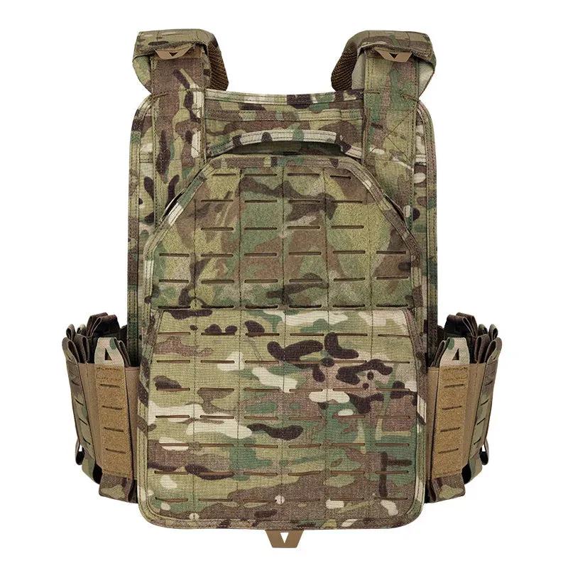YAKEDA VT-6094A vest in use outdoor	